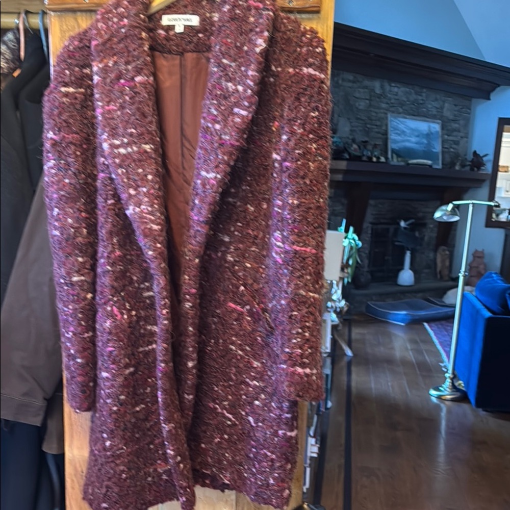 Chic Elizabeth James Coat- barely worn